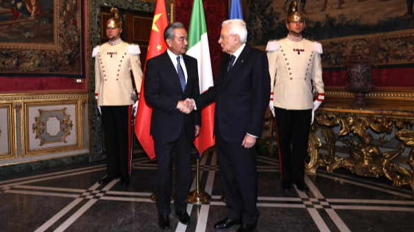 Chinese Foreign Minister Wang Yi (L), also a member of the Political Bureau of the Communist Party of China Central Committee, shakes hands with Italian President Sergio Mattarella in Rome, Italy, October 9, 2025. /Chinese Foreign Ministry