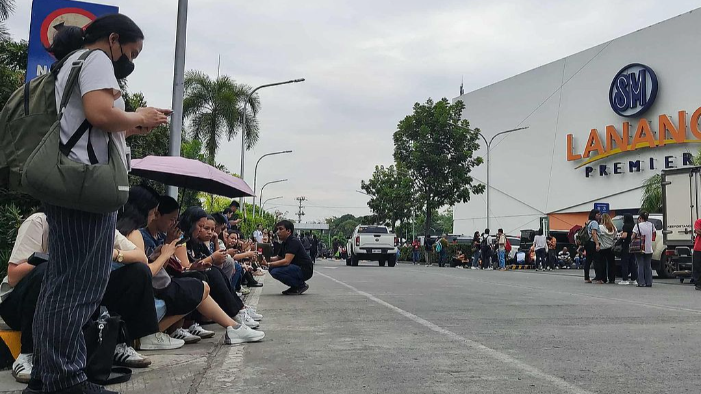 Live: Latest on tsunami triggered by M7.4 earthquake in Philippines