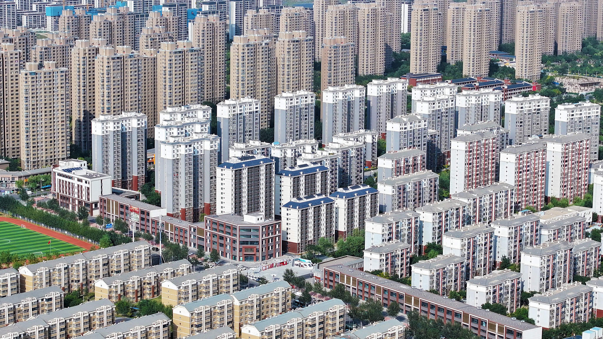 Chinese people's housing conditions further improved over past 5 years