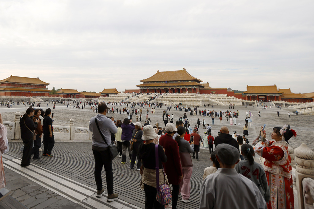 The Palace Museum in Beijing opens its doors to flocks of visitors to mark its 100th anniversary on October 10, 2025. /VCG