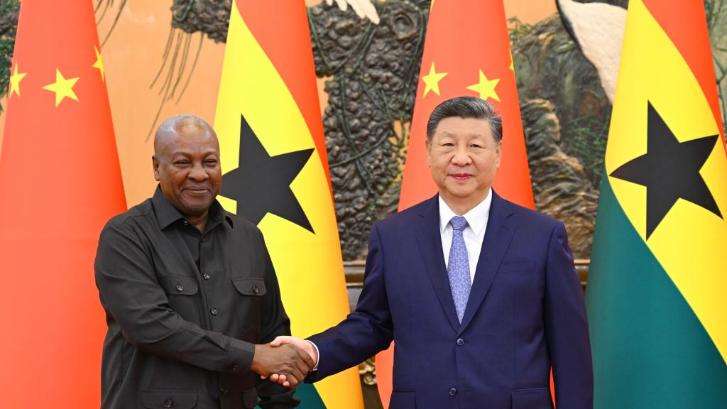 Chinese President Xi Jinping meets with Ghanaian President John Mahama