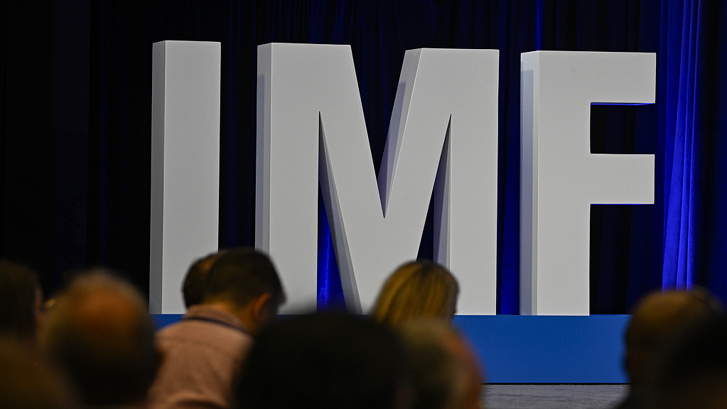 IMF lifts 2025 global growth to 3.2%, warns on US tariffs uncertainty