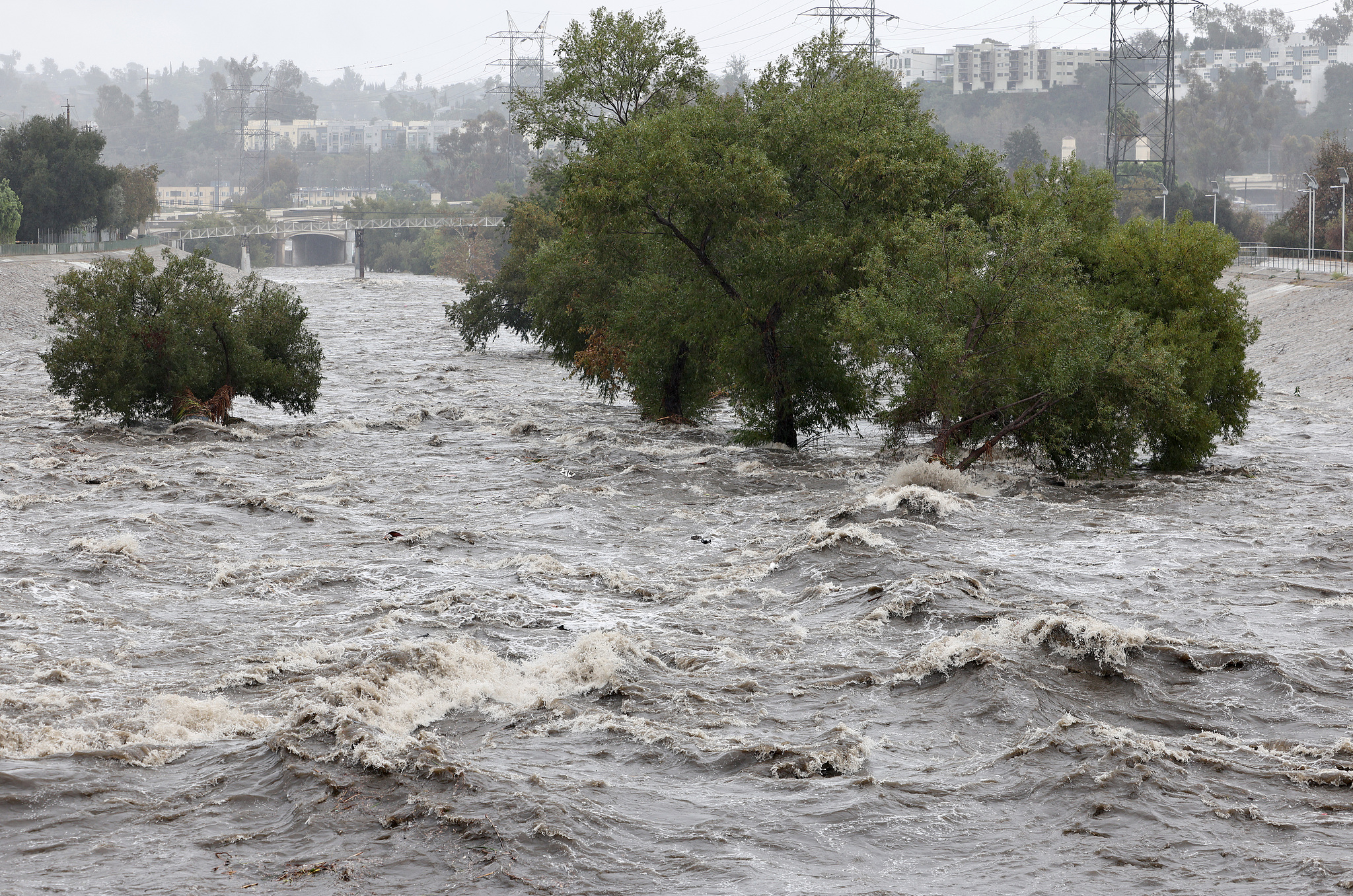 The rising Los Angeles River, California, the U.S., October 14, 2025. /VCG