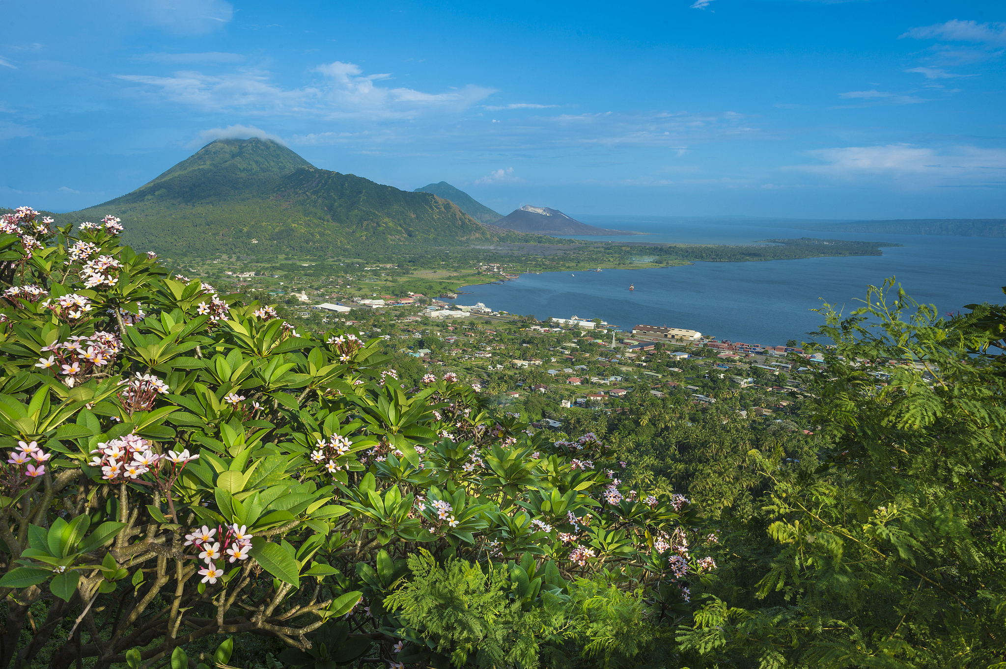 An aerial view of Rabaul, Papua New Guinea. /VCG