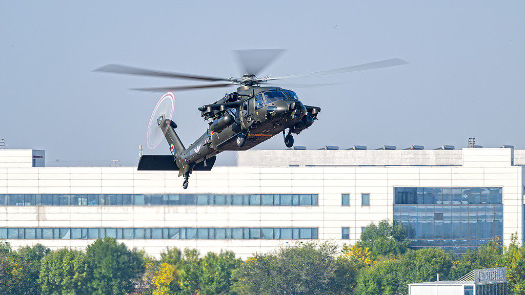 Rehearsal for the 7th China Helicopter Exposition in north China's Tianjin Municipality, October 13, 2025. /VCG