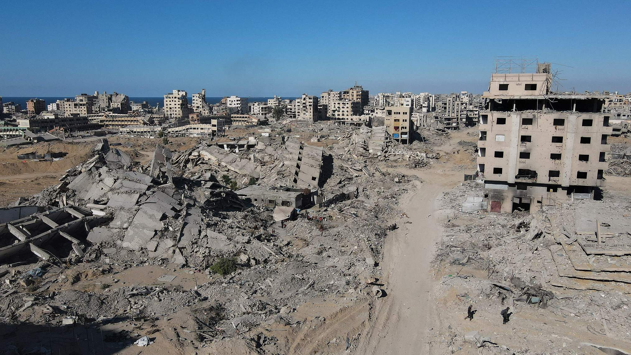 Israel, Hamas trade blame over truce violations