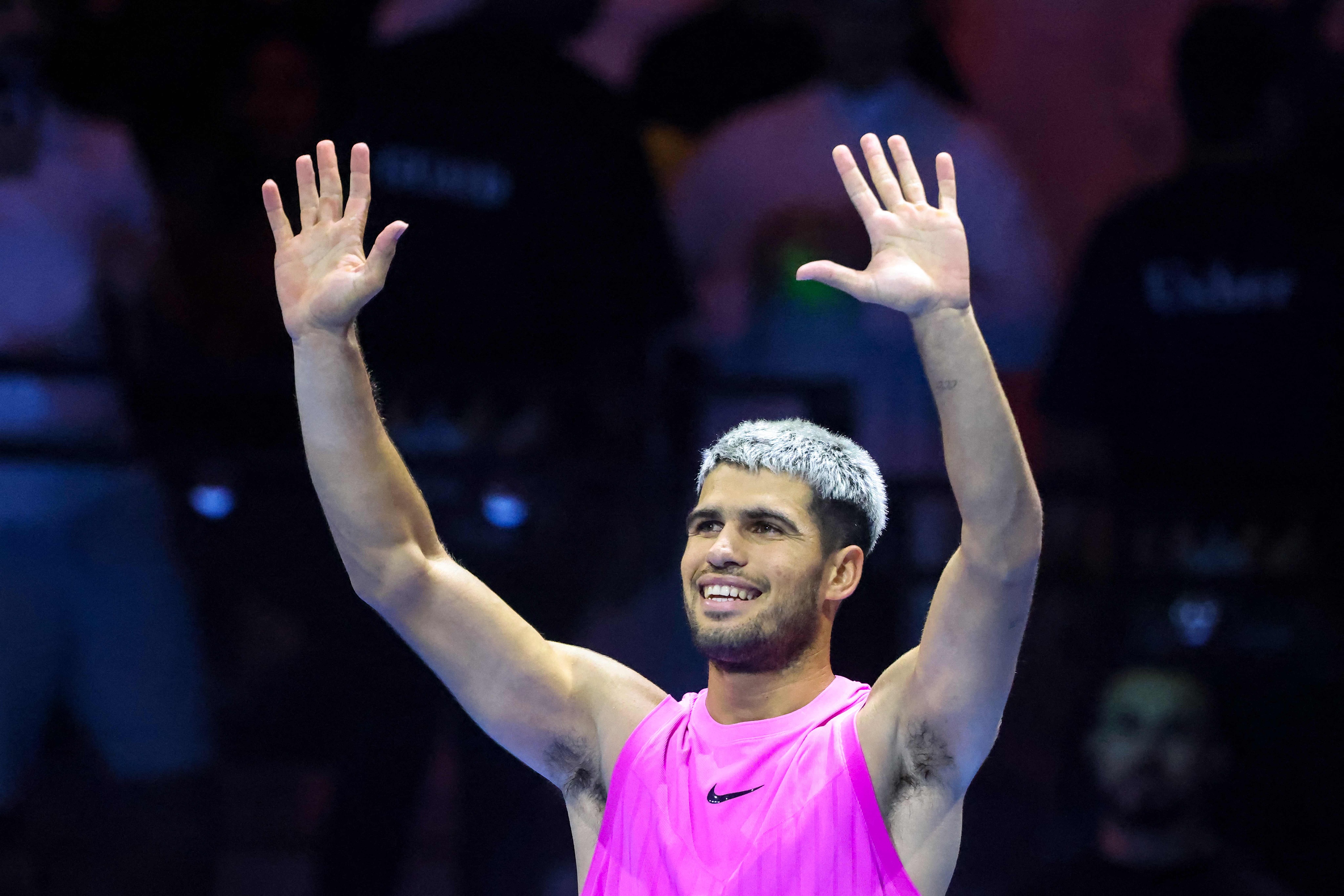 Spain's Carlos Alcaraz celebrates after defeating the USA's Taylor Fritz to advance to the final at the Six Kings Slam exhibition tennis tournament in Riyadh, Saudi Arabia, October 16, 2025. /VCG