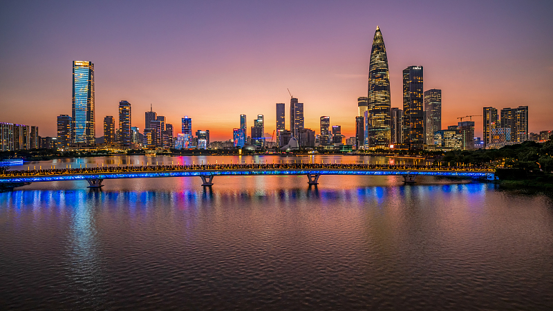 A night view of Shenzhen, Guangdong Province, China. /VCG