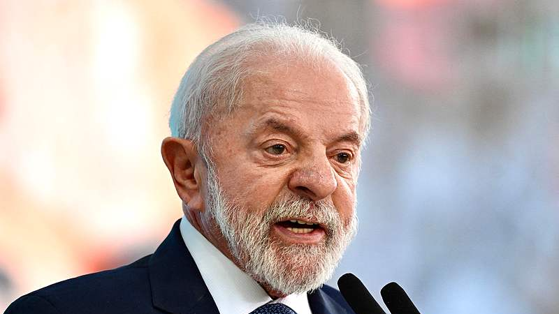 Lula calls for an independent Latin America