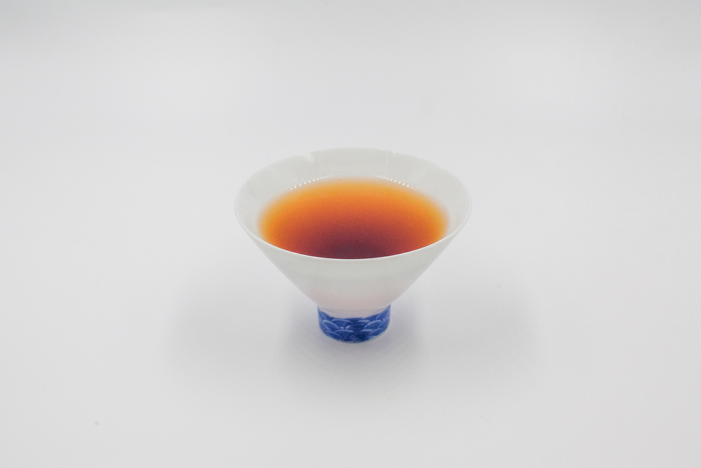 A cup of Keemun black tea. /VCG