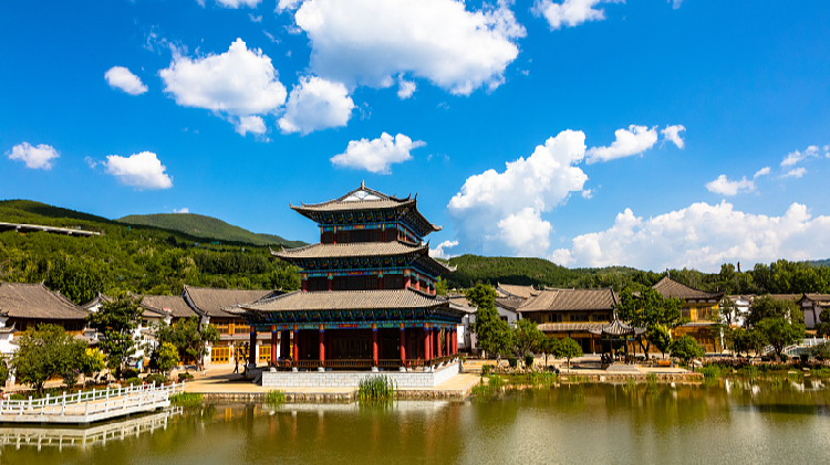 Live: Experience the picturesque charm of Jianchuan Wood Carving Art Town – Ep. 3