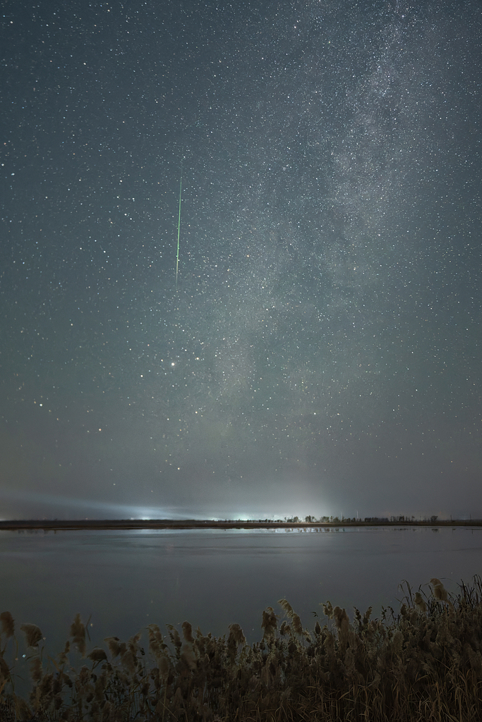 The Orionid meteor shower seen over Daqing, northeast China's Heilongjiang Province, October 21, 2025. /VCG