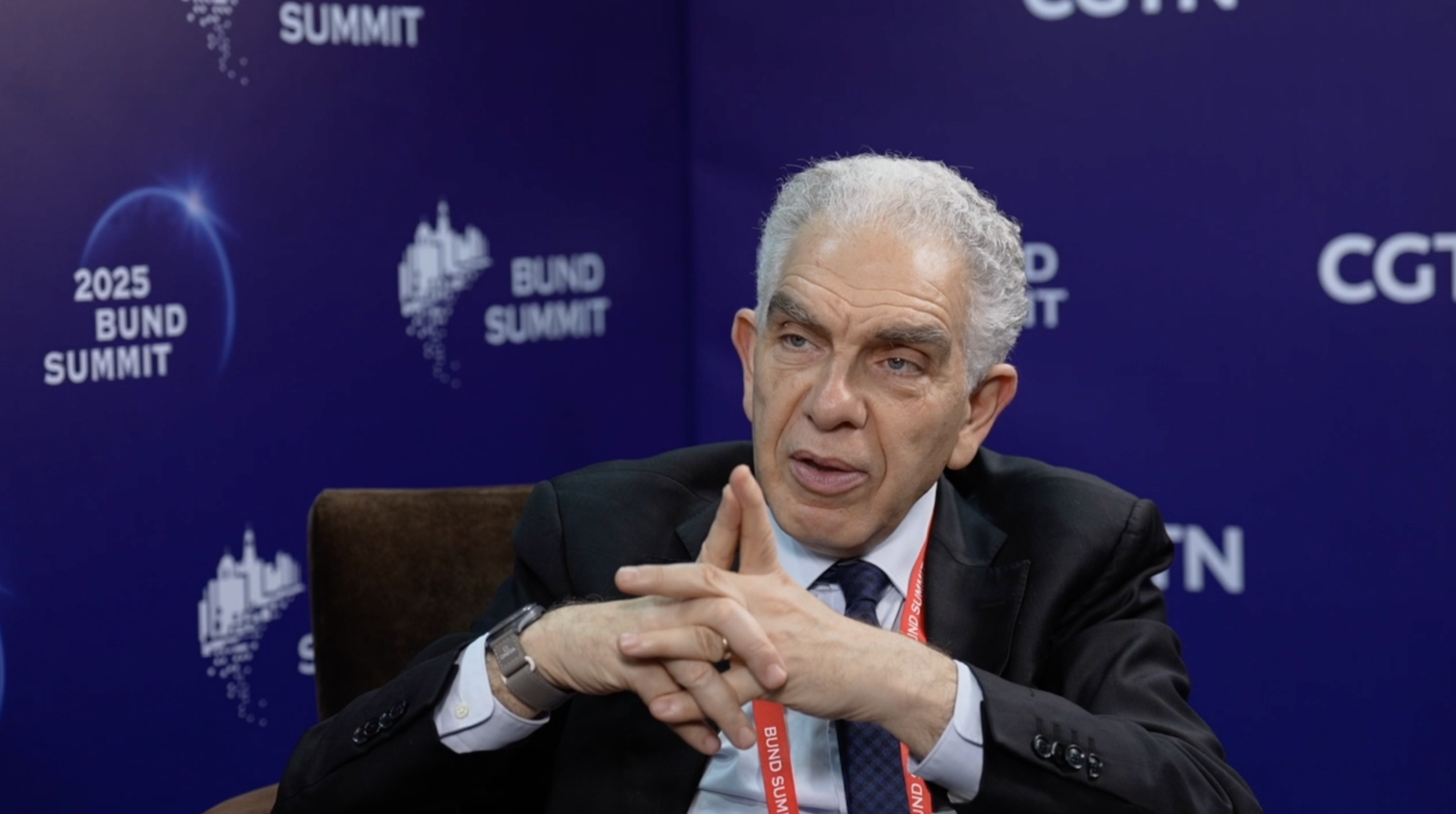 Economist: China is changing its growth model and financial system