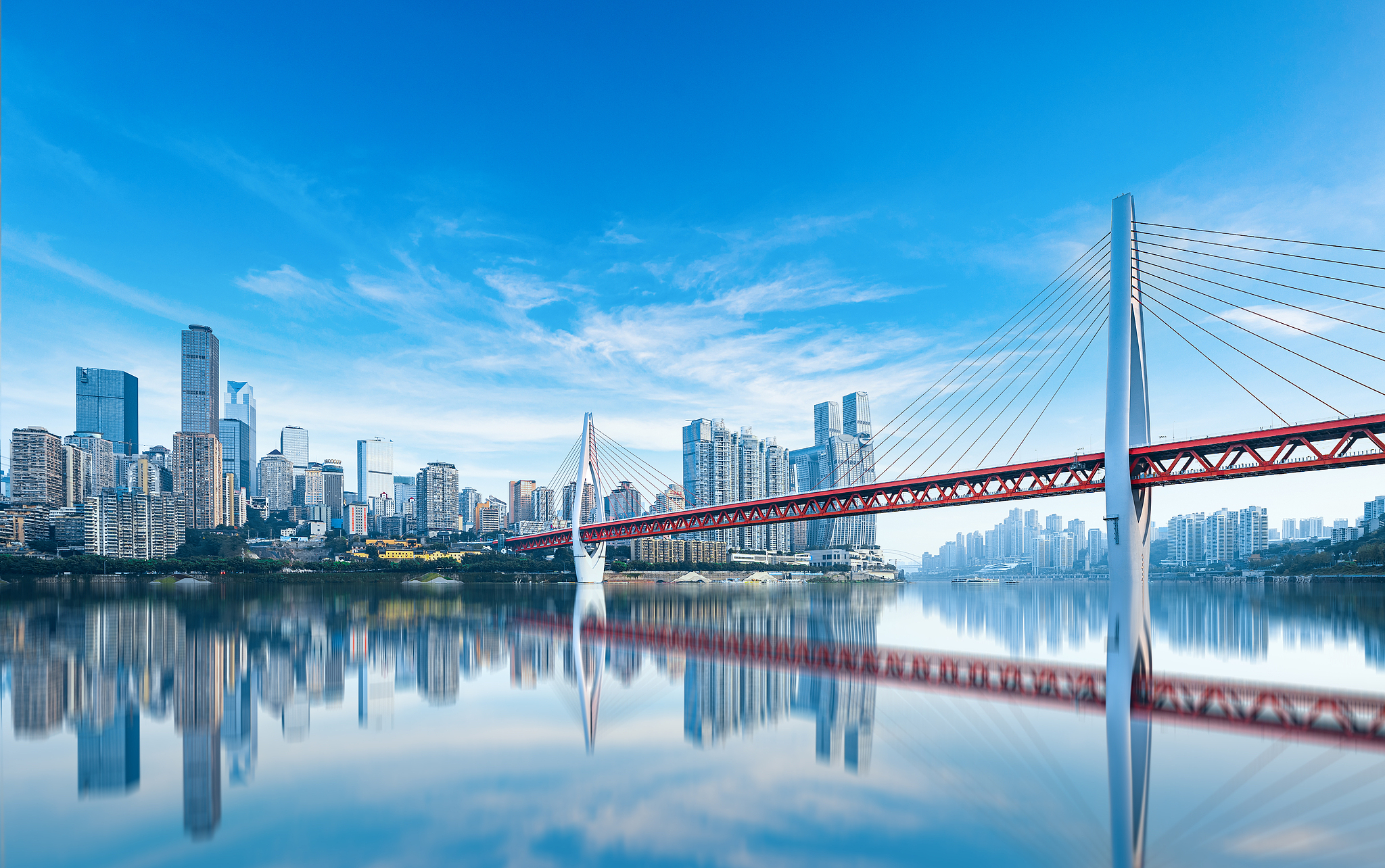 The Qiansimen Bridge in Chongqing, China. /VCG

