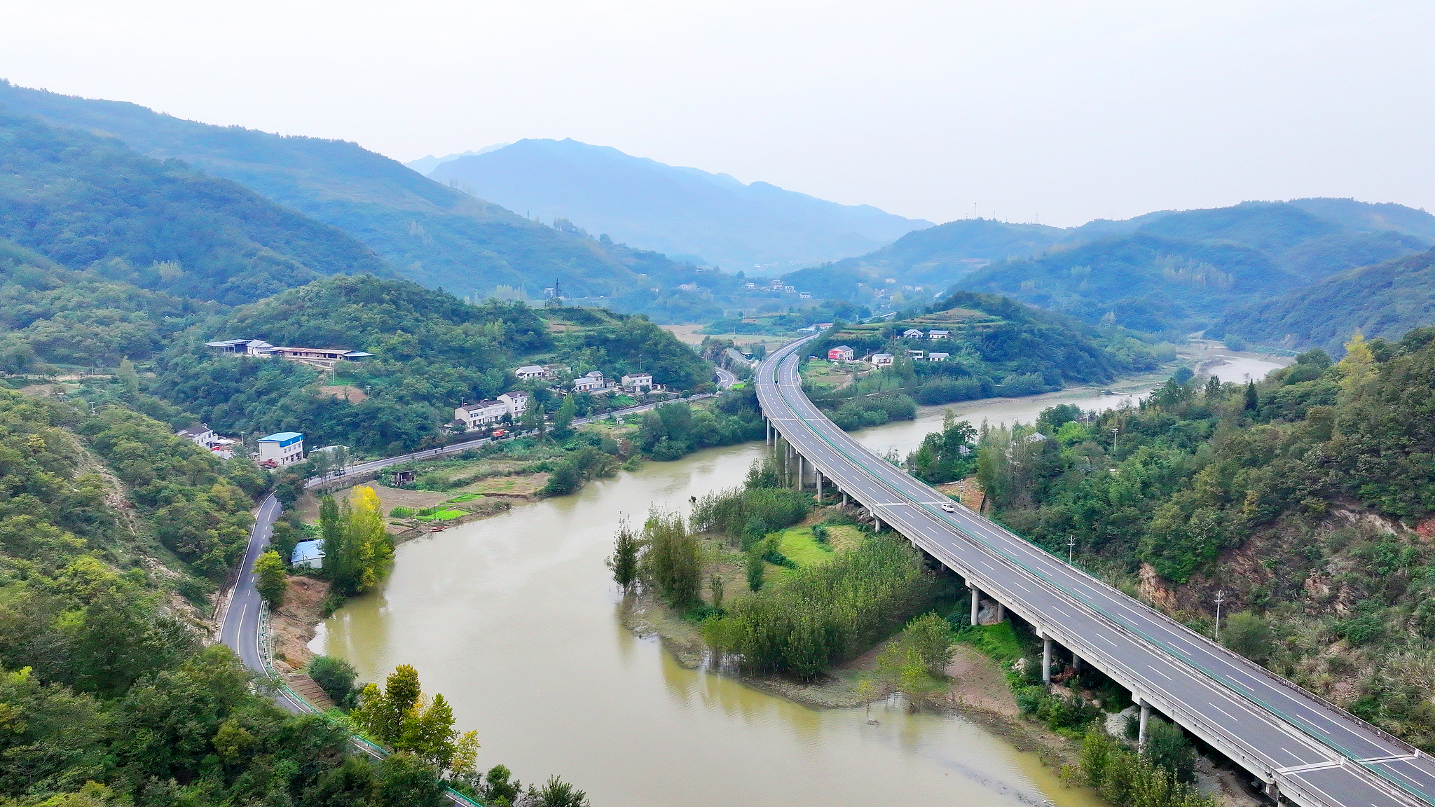An aerial photo shows the transportation network in Meihua Village of Fangxian County, Shiyan City, Hubei Province, October 23, 2025. /VCG