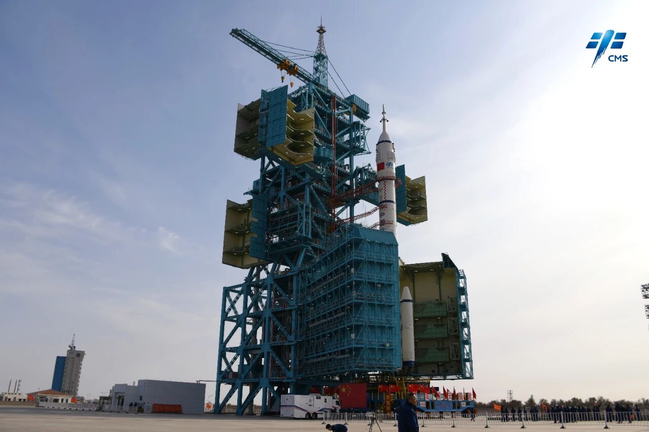 The combination of the Shenzhou-21 crewed spaceship and a Long March-2F carrier rocket has been transferred to the launching area. /CMSA