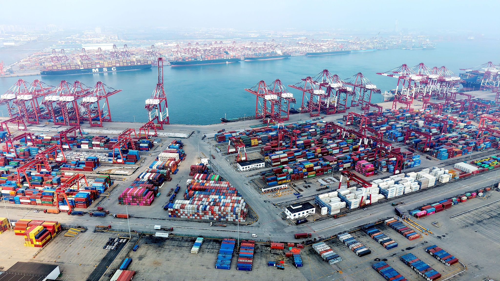 A view of Qingdao Port in Qingdao, east China's Shandong Province. /VCG