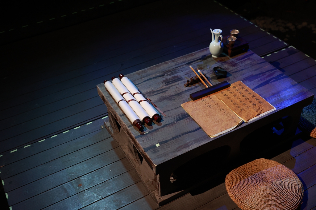 A cornor of the stage of 