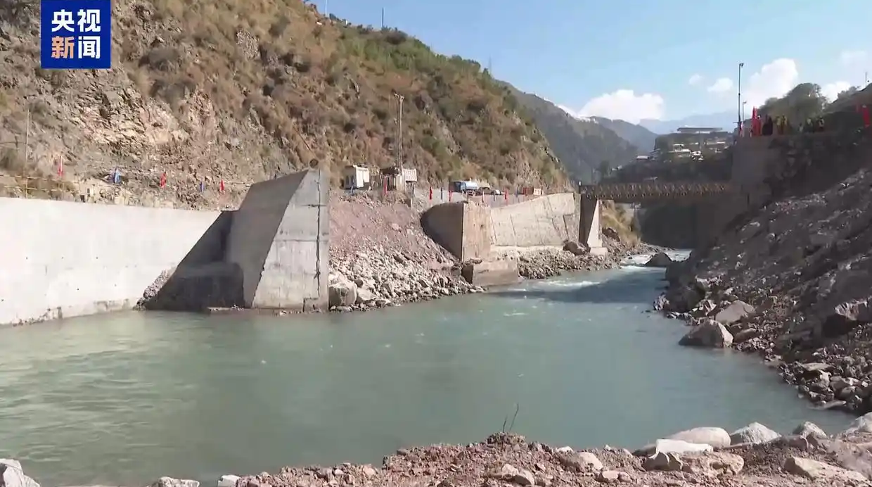 River closed as China-built Balakot hydropower dam enters main phase