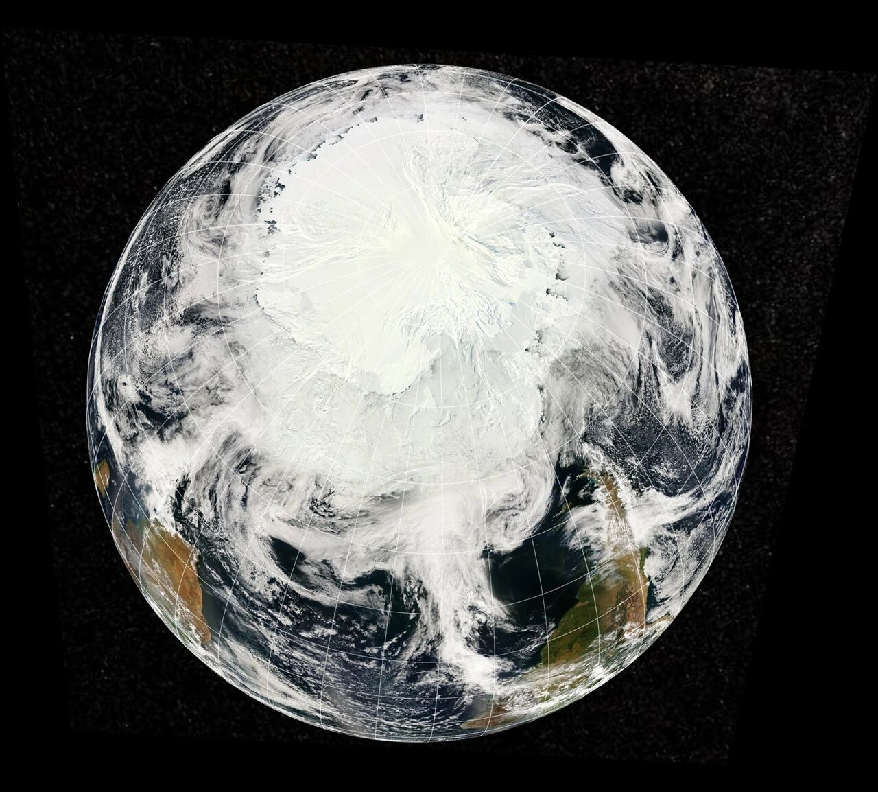 A true-color image of Antarctica. /China Meteorological Administration