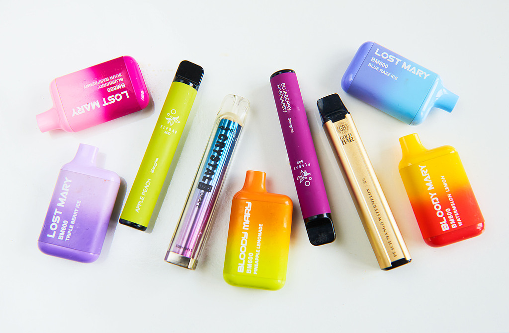 Single-use e-cigarettes, pictured on October 20, 2025. /CFP