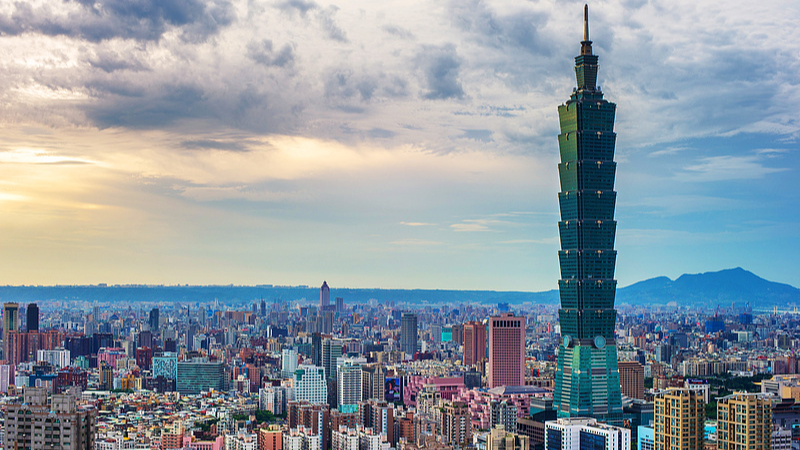 Cheng Li-wun takes office as KMT chairperson