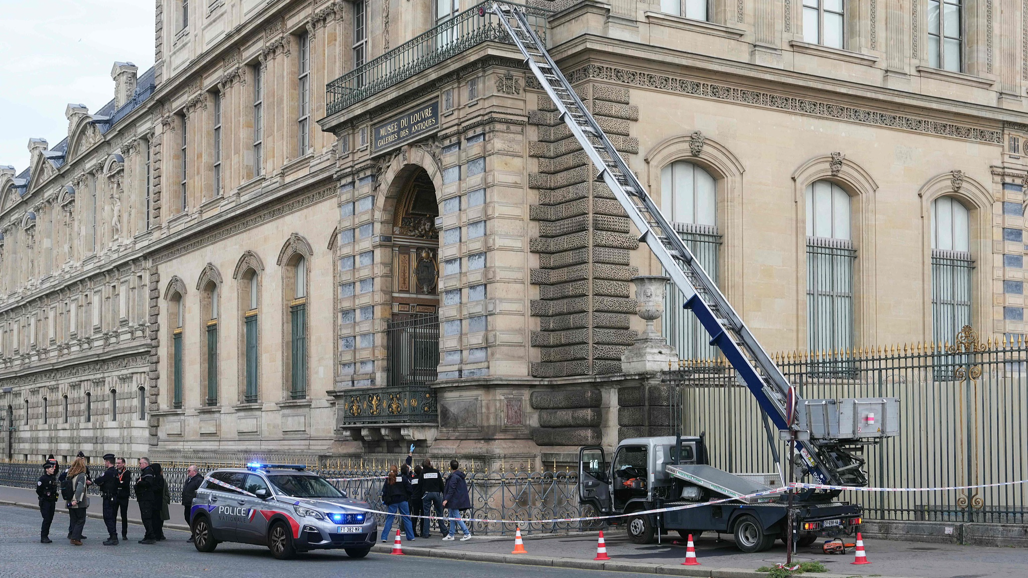 Two more suspects charged in Louvre heist as investigation expands