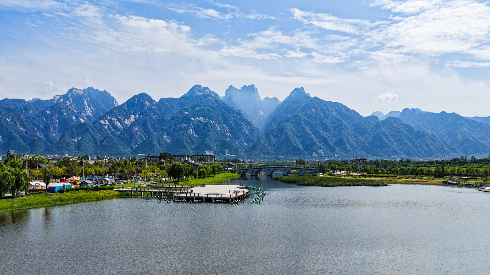 Live: Immerse yourself in the Mount Huashan's breathtaking peaks