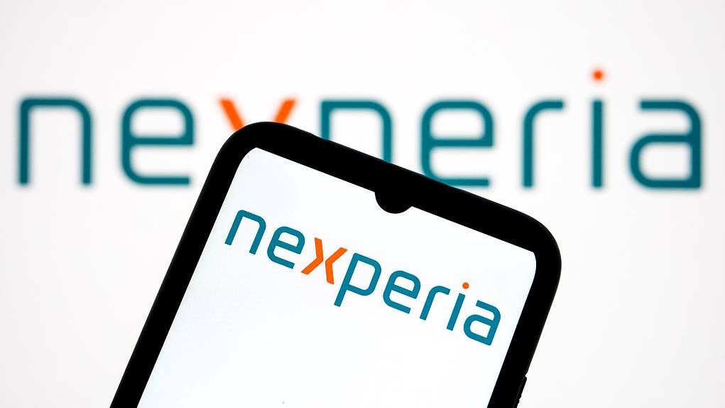 China urges Netherlands to stop disrupting chip supply chain 