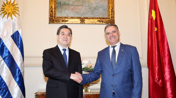 China ready to enhance partnership with Uruguay: vice premier