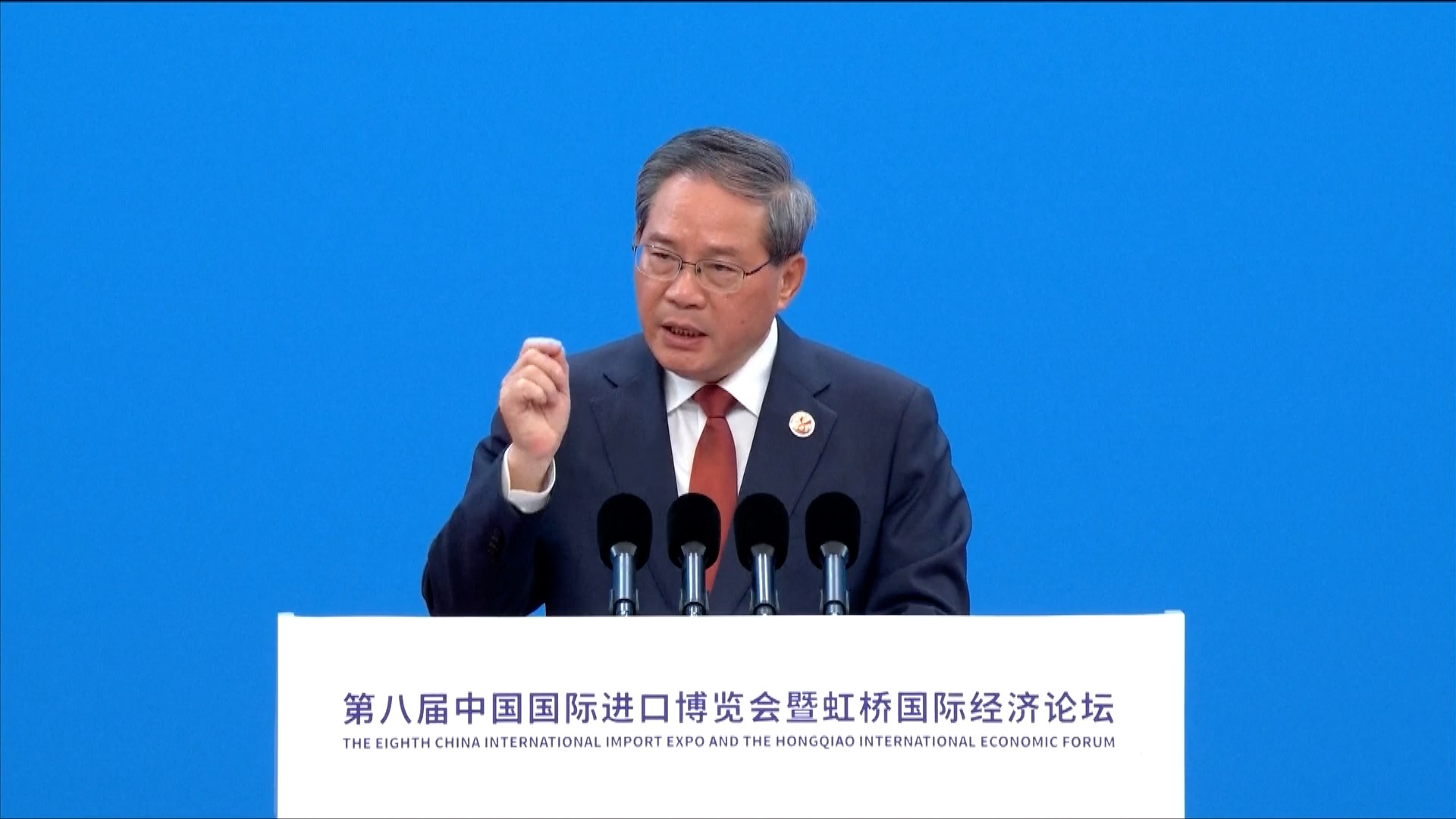 Chinese premier highlights two certainties: Development and openness