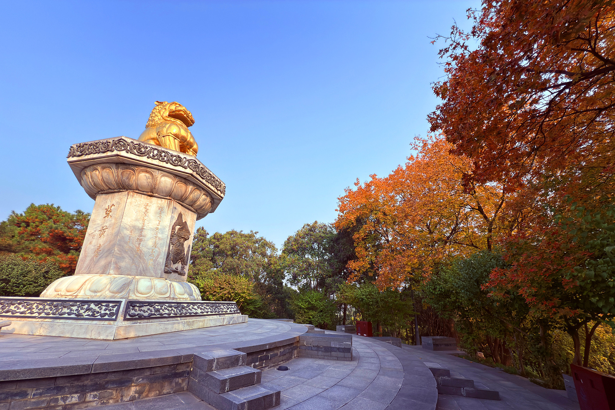 A view of the Tang Paradise theme park in Xi'an, Shaanxi Province on November 4, 2025 /VCG