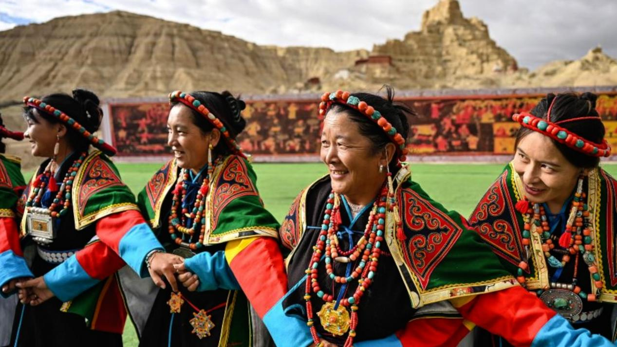 'Cultural genocide' in Xizang? Data tells the opposite story