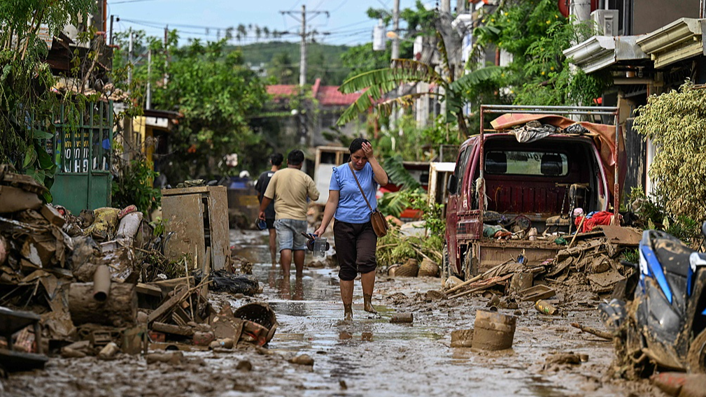 Asia News Wrap: Typhoon Kalmaegi devastates the Philippines, and more 