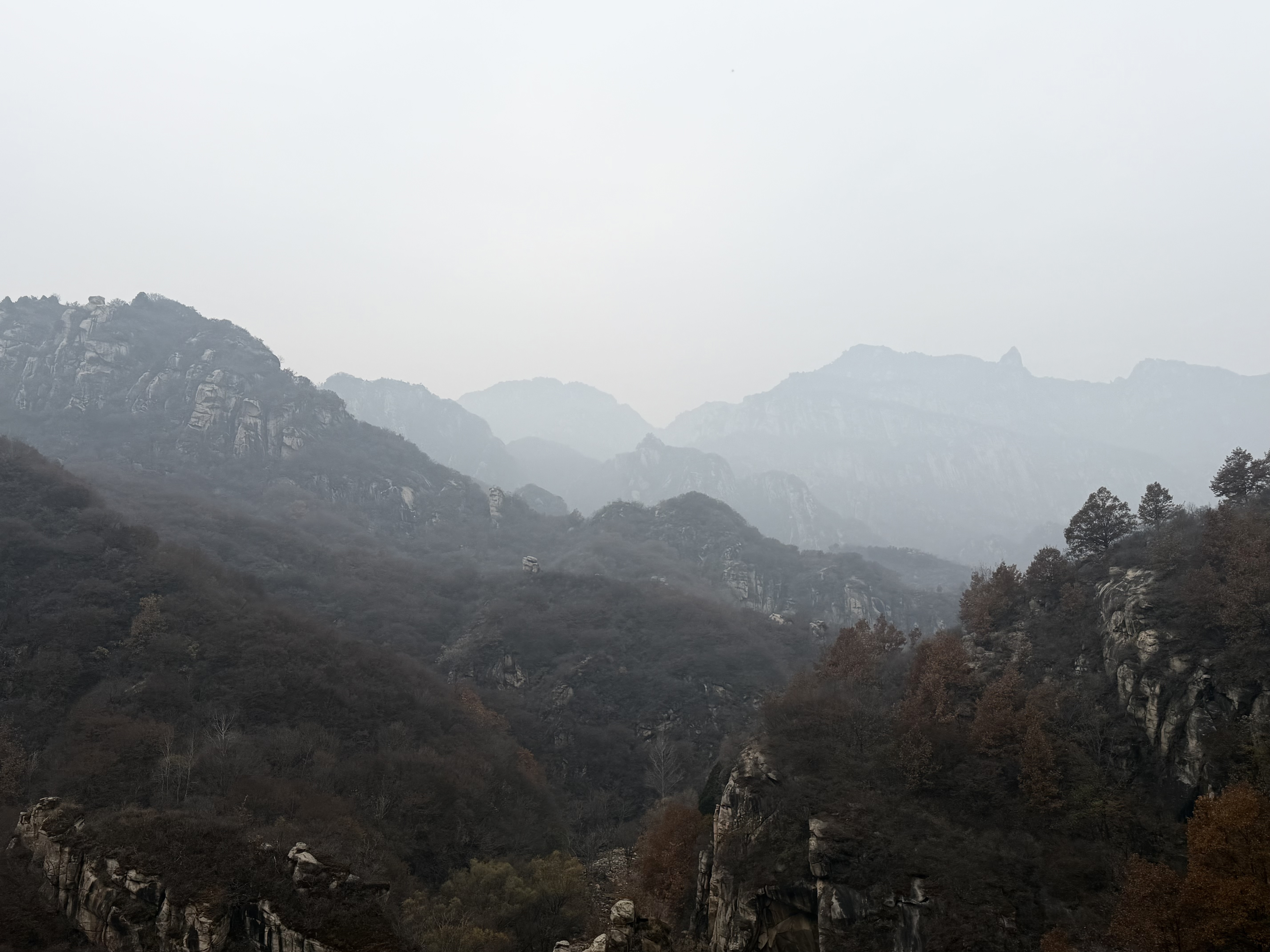 Jingling Valley in Miyun District, Beijing is seen on November 6, 2025. /CGTN