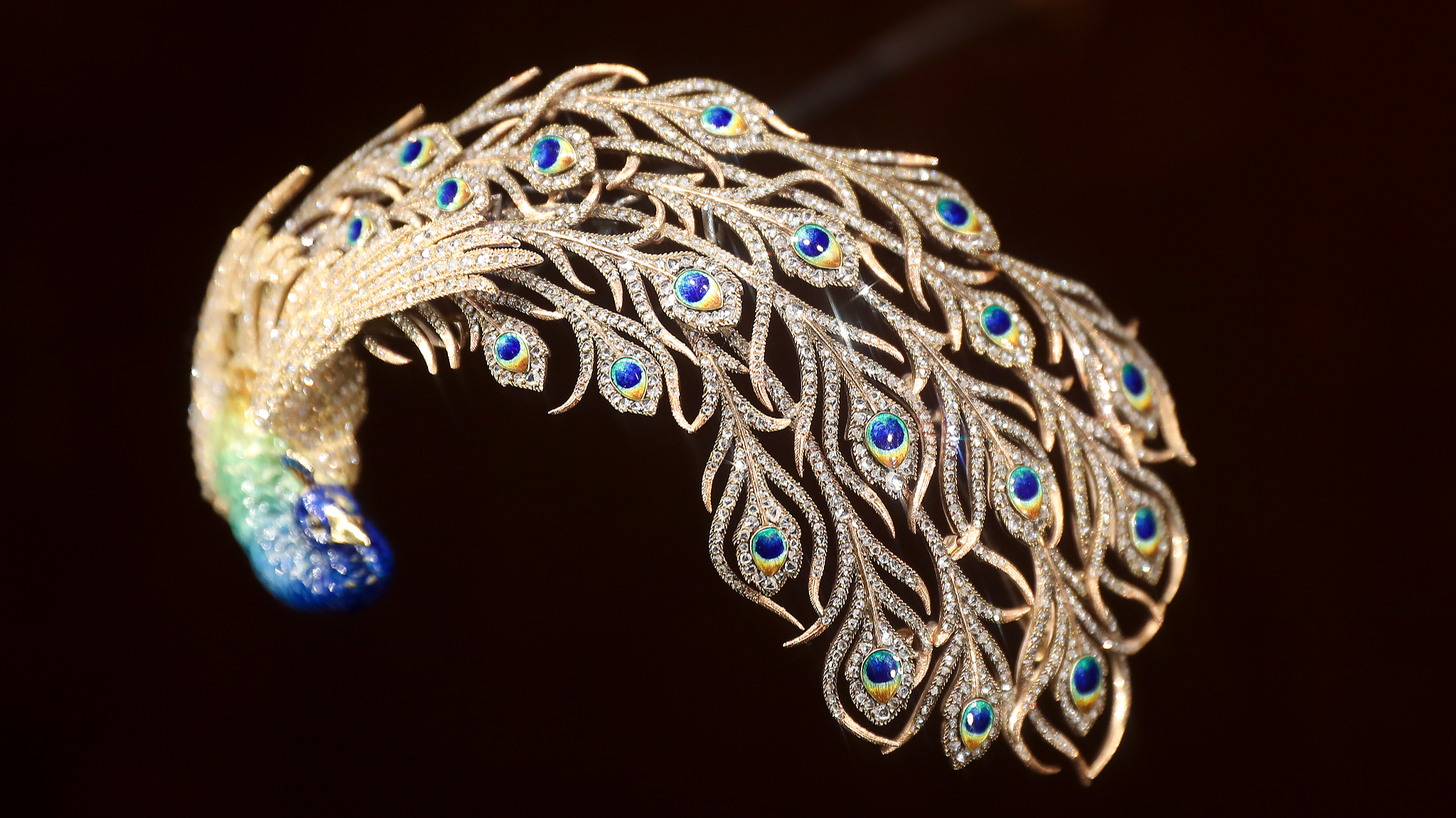 Jewels of history sparkle at CIIE