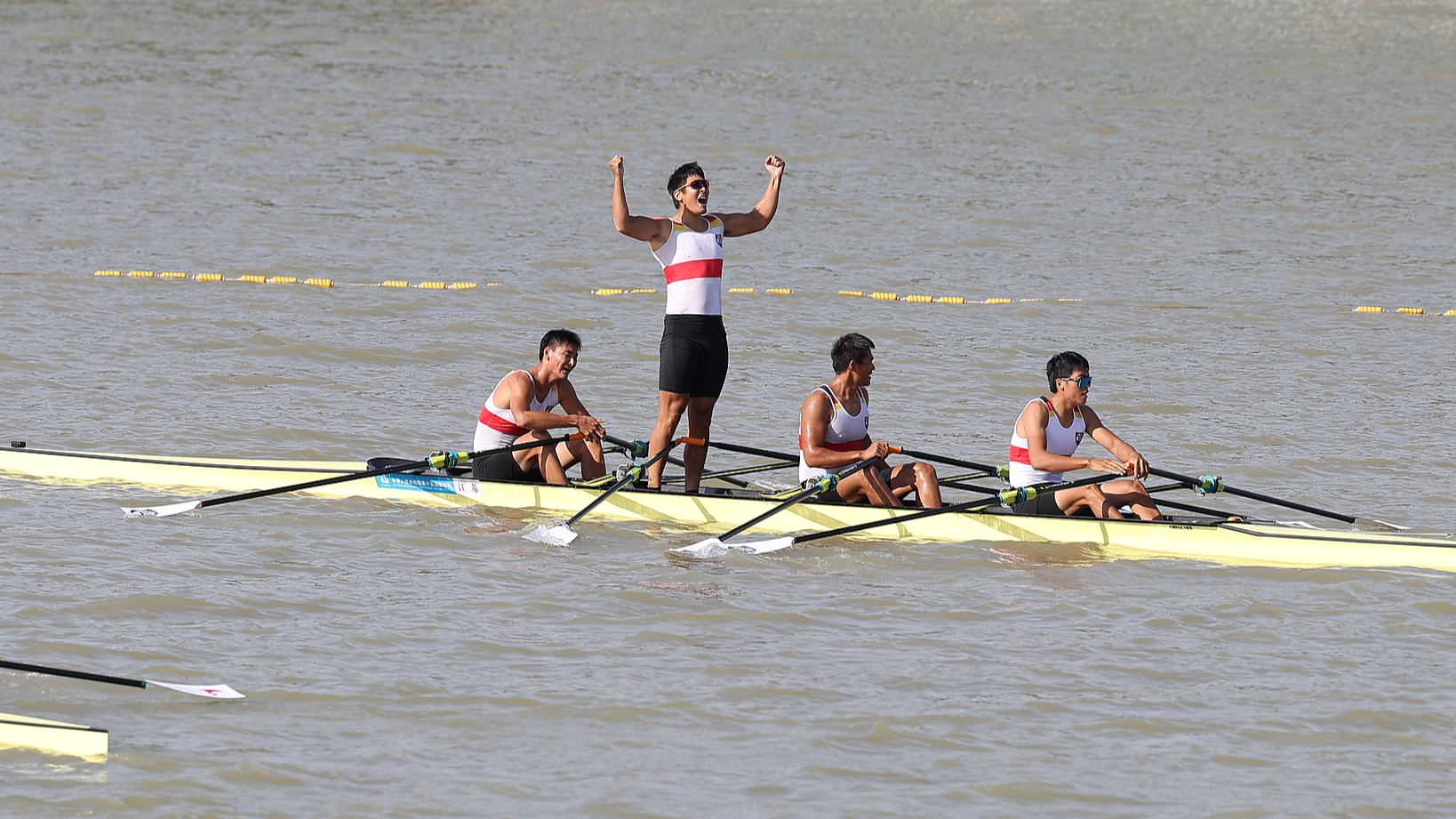 Jiangsu rowers scoop up men's quadruple sculls gold at National Games