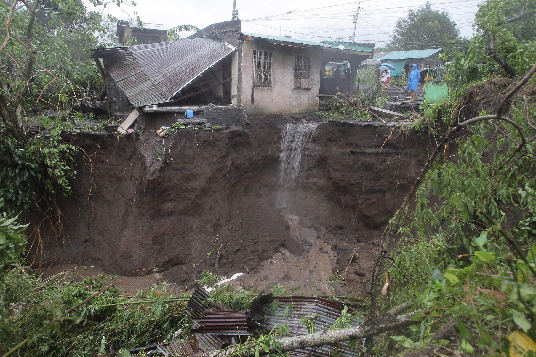 A landslide-hit residential area in Guinobatan town, Albay Province, the Philippines, November 9, 2025. /VCG