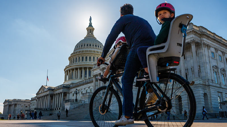 Top White House officials issue dire economic warnings amid shutdown