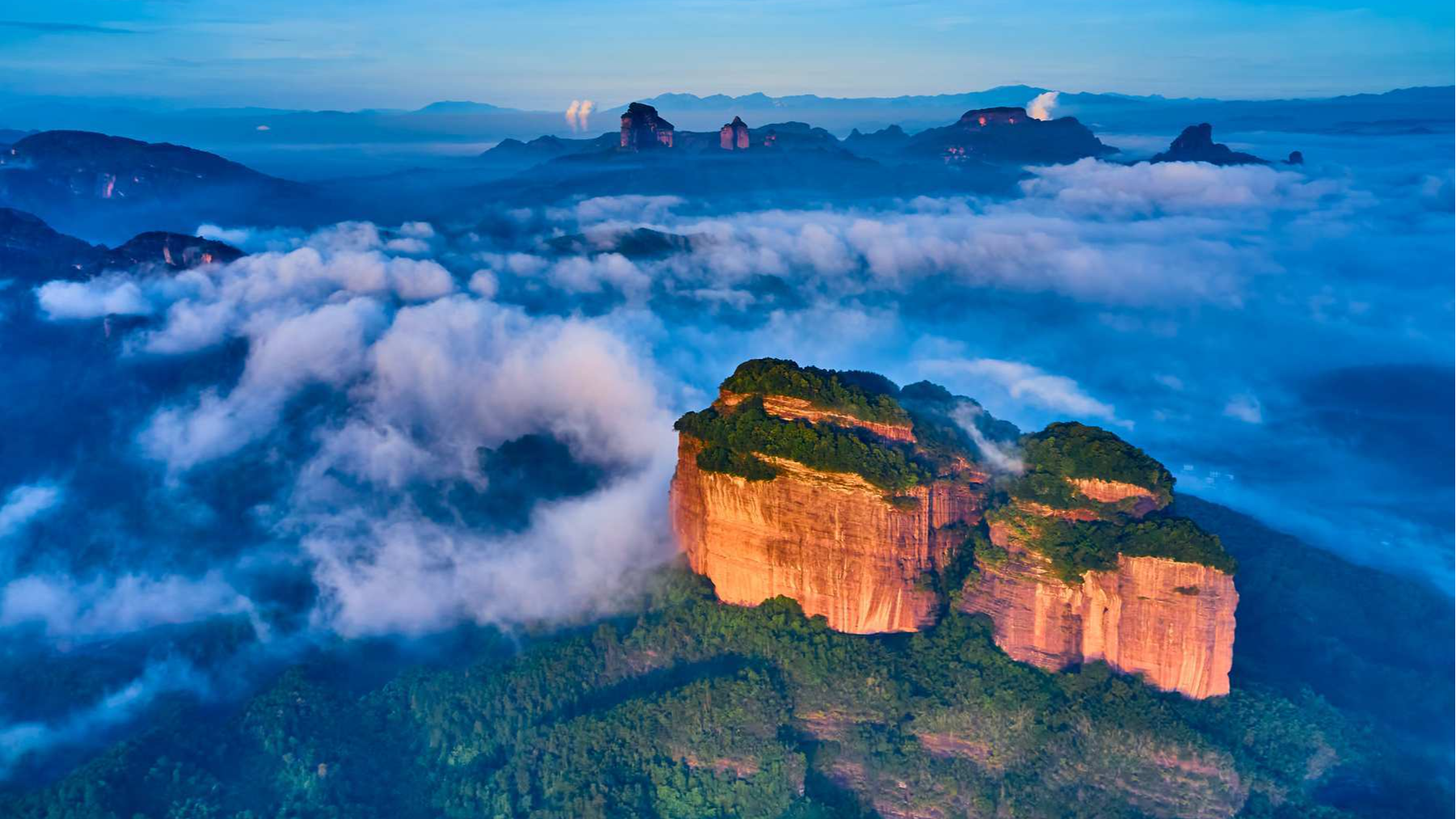 China's Huangshan and 7 more added to 'World Famous Tourism Mountains'