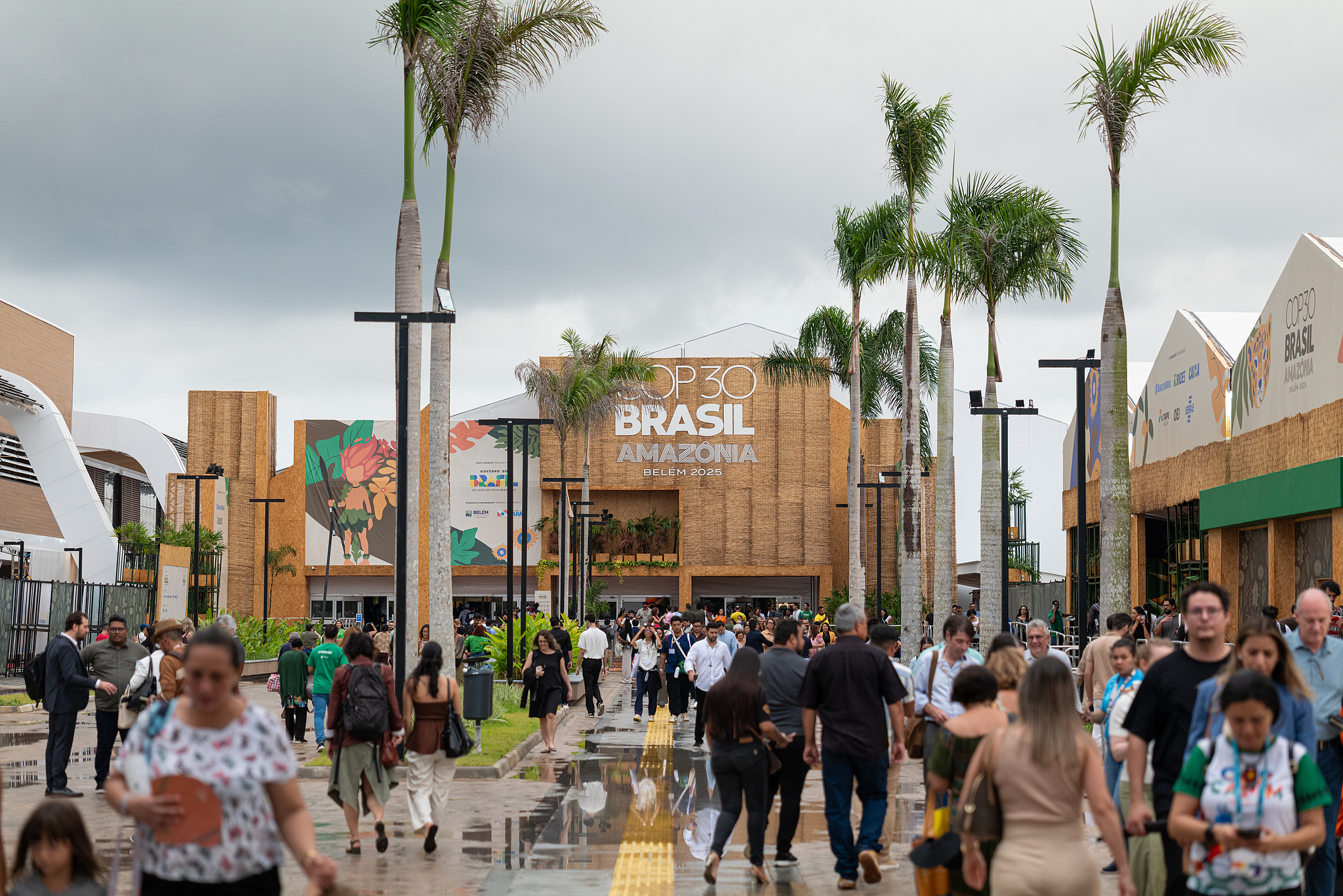 Attendees during the COP30 climate summit in Belem, Para state, Brazil, November 10, 2025. /VCG