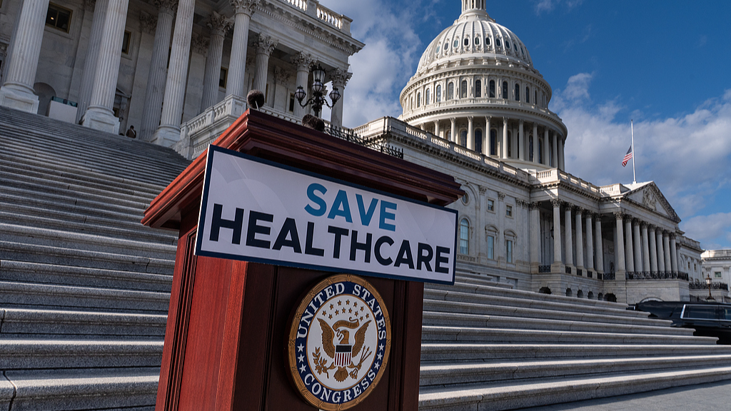 A lectern awaits the arrival of House Democrats to speak on the health care funding fight on the steps of the House before votes to end the government shutdown, at the Capitol in Washington, D.C., U.S., November 12, 2025. /VCG