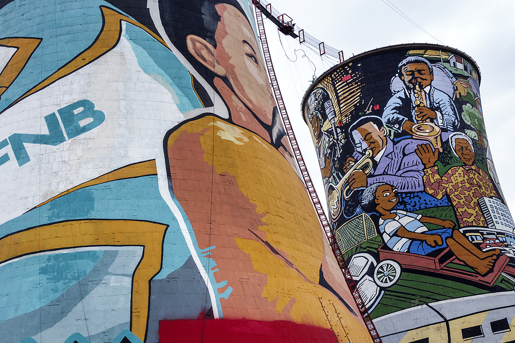 The Orlando Towers are renowned as a must-visit spot in Soweto for bungee jumping. /VCG