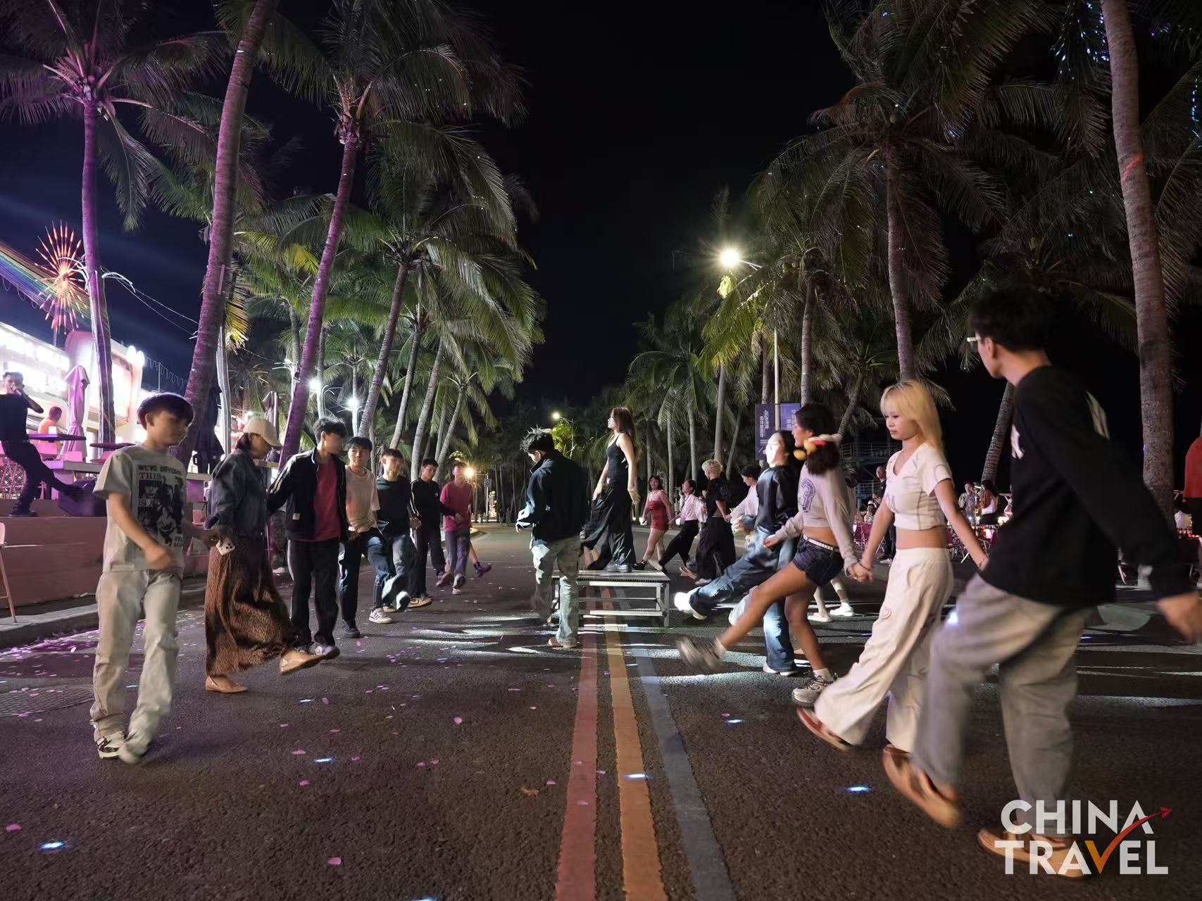 Orang-orang di Wanning /CGTN