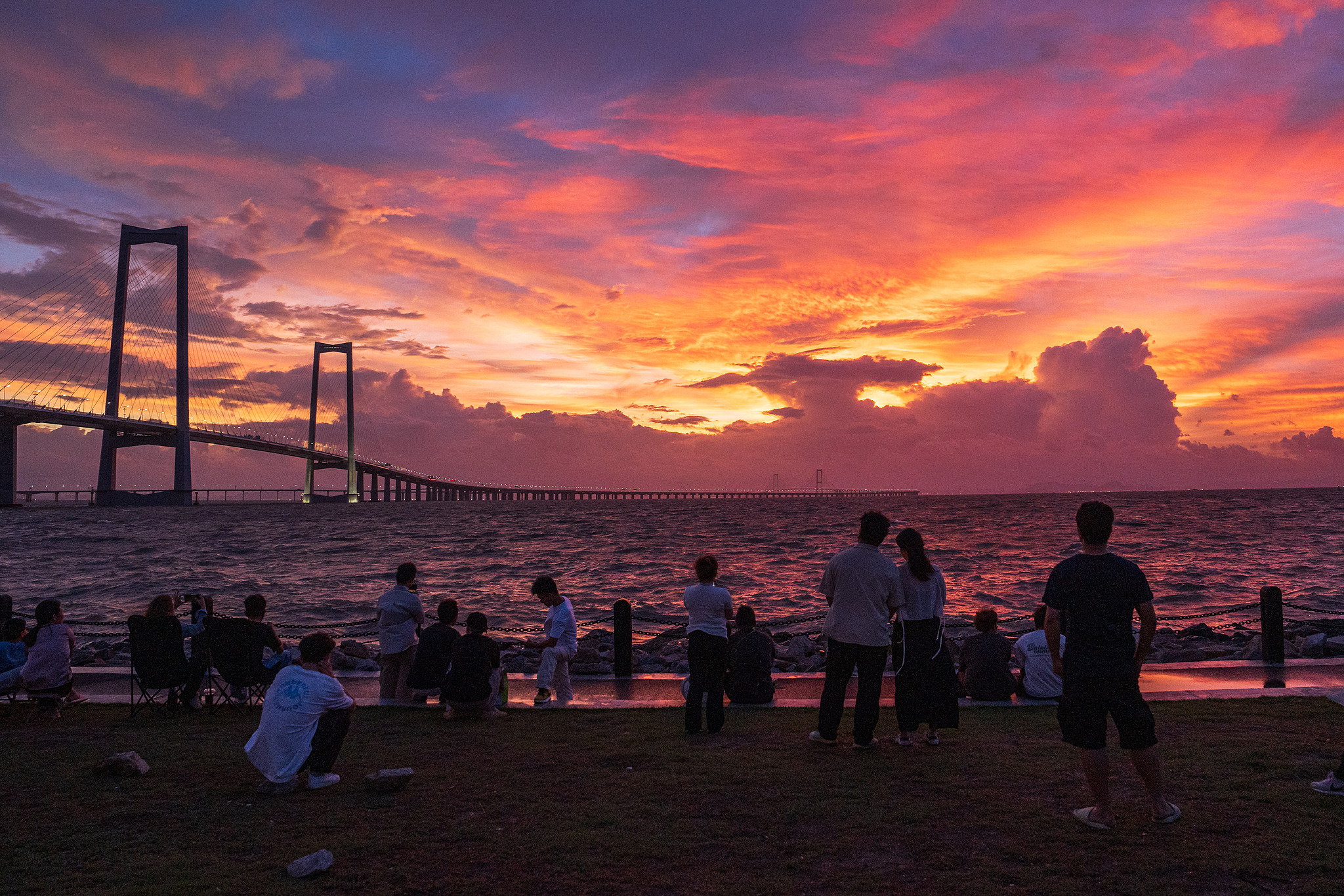 Catatan perjalanan pesisir: Jelajahi perjalanan darat pesisir di sekitar Hainan