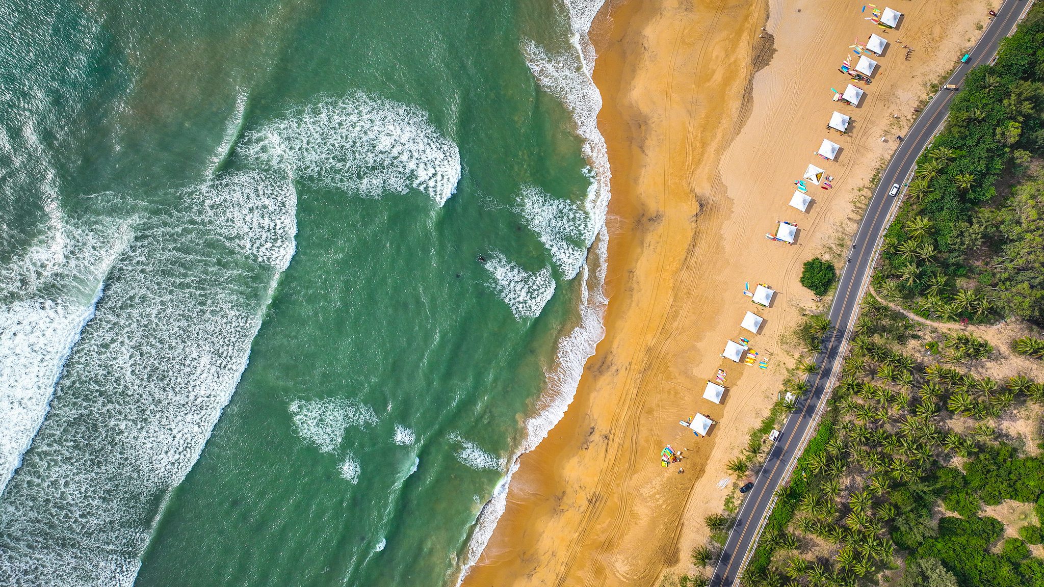 Catatan perjalanan pesisir: Jelajahi perjalanan darat pesisir di sekitar Hainan