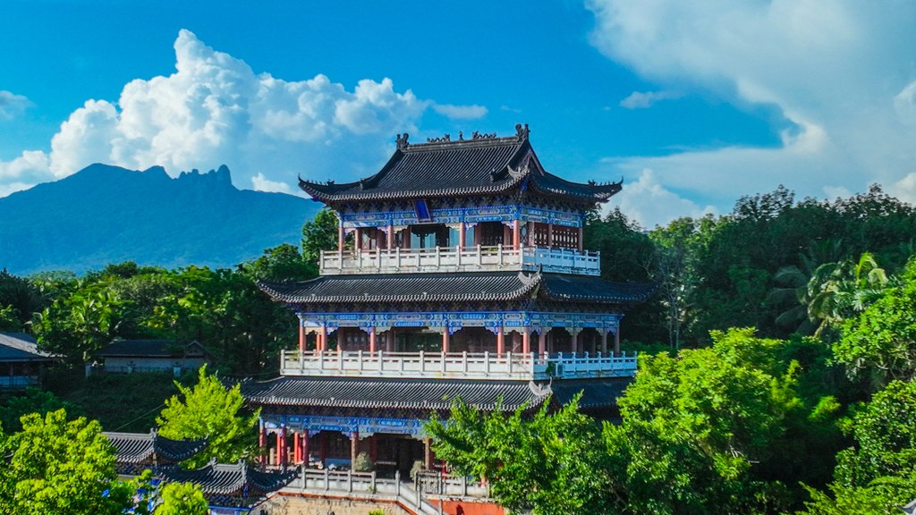 Scenery of Baoting Li and Miao Autonomous County, Hainan is pictured on July 16, 2025. /VCG
