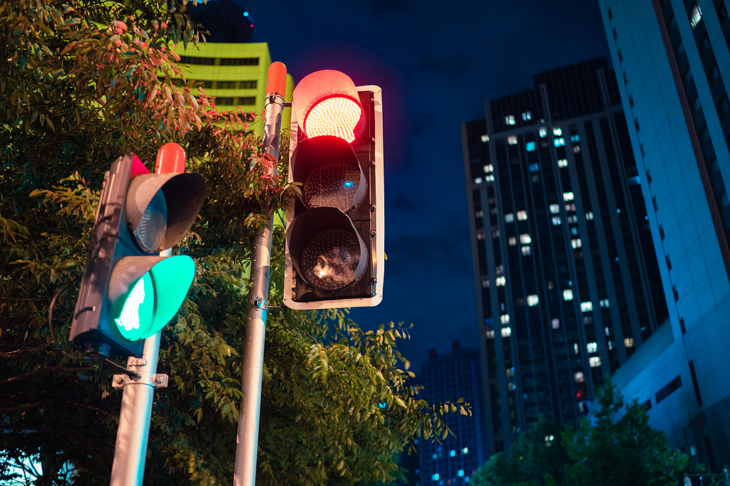 In South Africa, the term robot is used to refer to traffic lights. /VCG