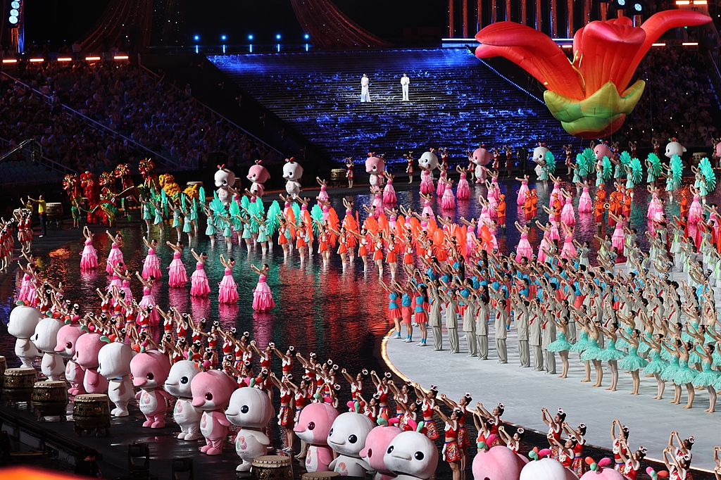The opening ceremony of China's 15th National Games was held in Guangzhou City, south China's Guangdong Province, November 9, 2025. /CFP