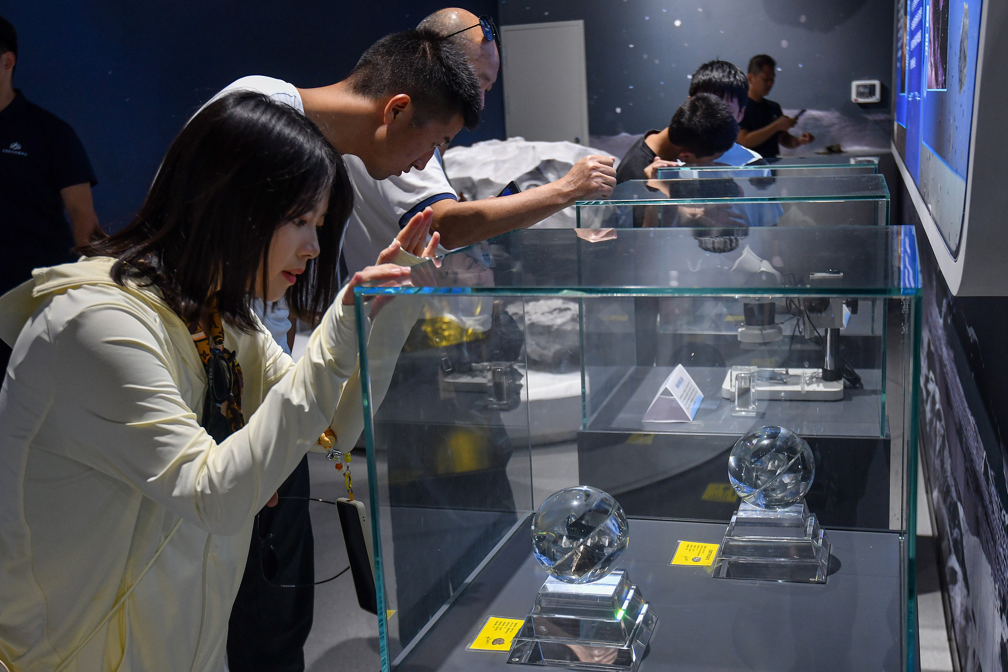People visit Wenchang Aerospace Science Center in Wenchang City, Hainan Province, China, October 3, 2025. /CFP